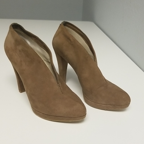 MICHAEL KORS suede booties - Picture 6 of 16